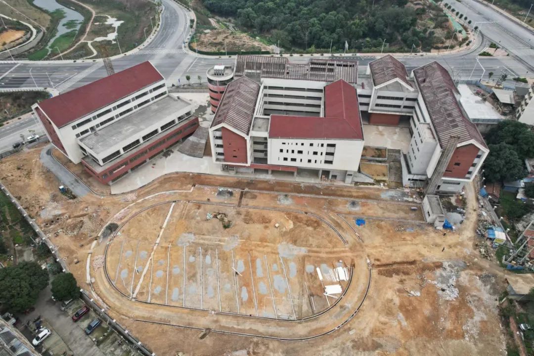 4-1建設(shè)中的東筍小學(xué)項(xiàng)目 4-1建設(shè)中的東筍小學(xué)項(xiàng)目